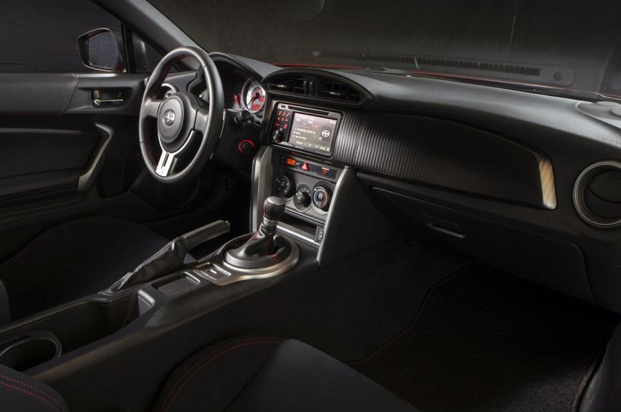  Scion FR-S 2013 года  (фото 15 из 192)